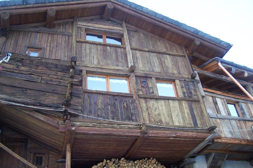 L' Aroula Rooms & Restaurant Champoluc Exterior photo